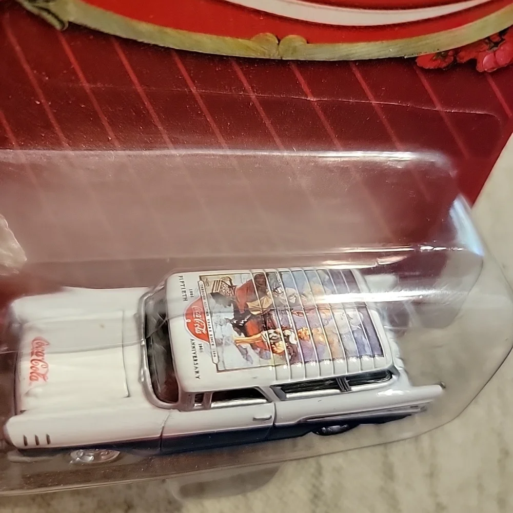 Coca-Cola Vintage Die-Cast Collector's Edition Car - White & Blue